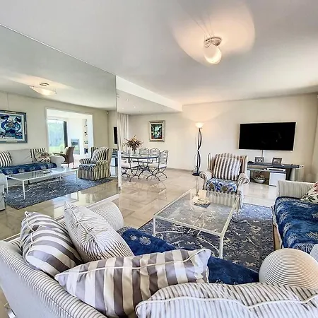 - Les Hauts De Vaugrenier Villa Villeneuve-Loubet