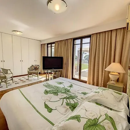 - Les Hauts De Vaugrenier Villa Villeneuve-Loubet
